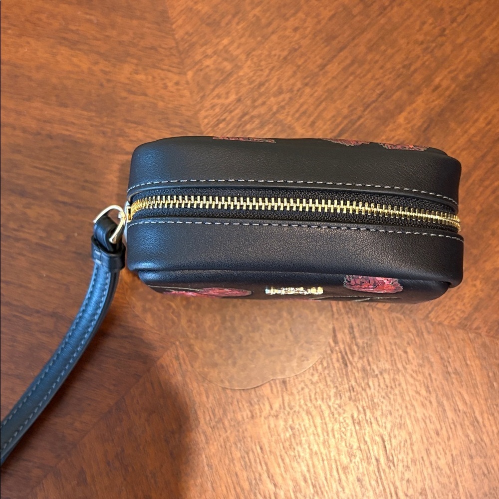 Coach wristlet pouch  black cherry print/ red/sparkles  gold tone hardware NWT - Picture 6 of 14